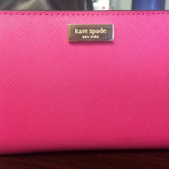 kate spade Handbags - Kate Spade Wallet/Clutch